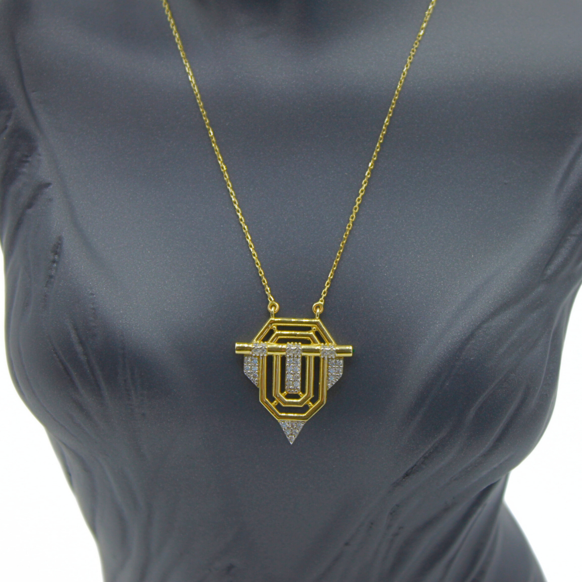 Taşlı Altın Kolye