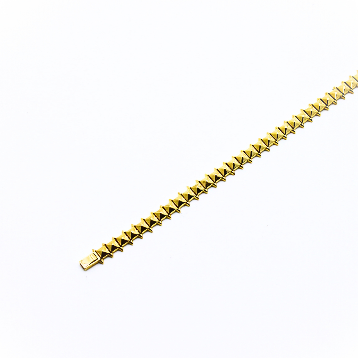 Piramit Desenli Altın Bileklik