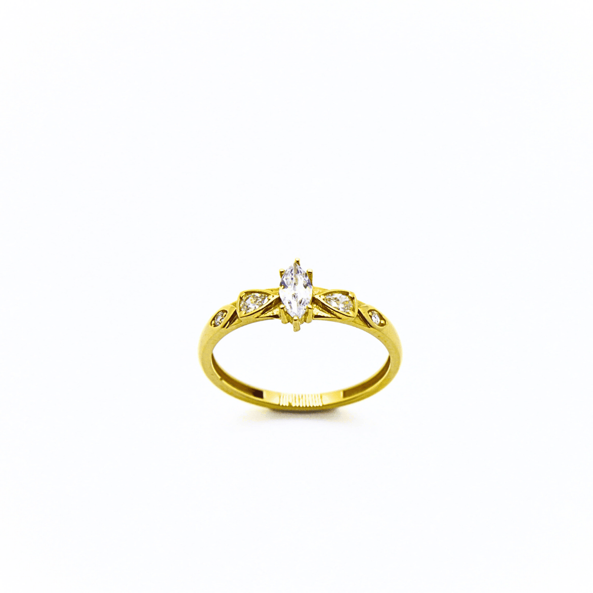 Damla Taşlı Altın Yüzük