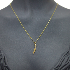 Taşlı Altın Kolye