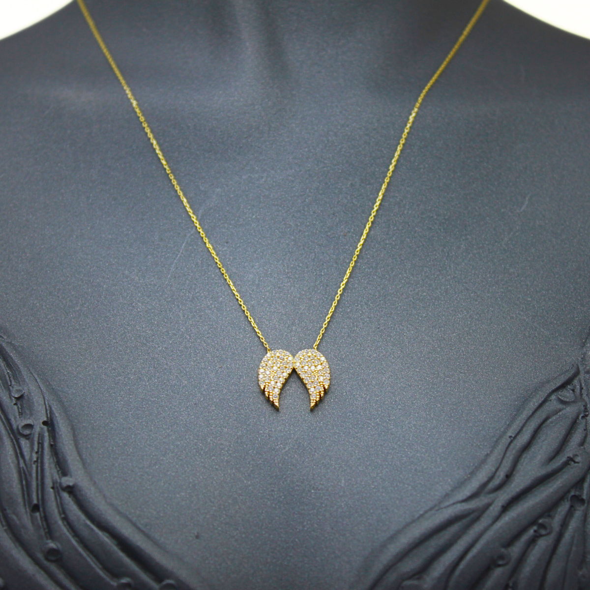 Taşlı Altın Kolye