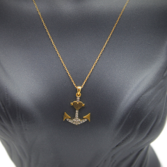 Taşlı Çapa Desenli Altın Kolye