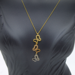 3 Renkli Taşlı Kelebek Kolye