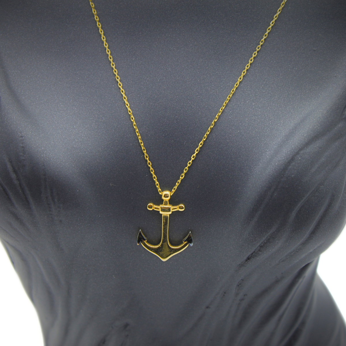 Çapa Desenli Altın Kolye