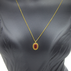 Kırmızı Taşlı Altın Kolye