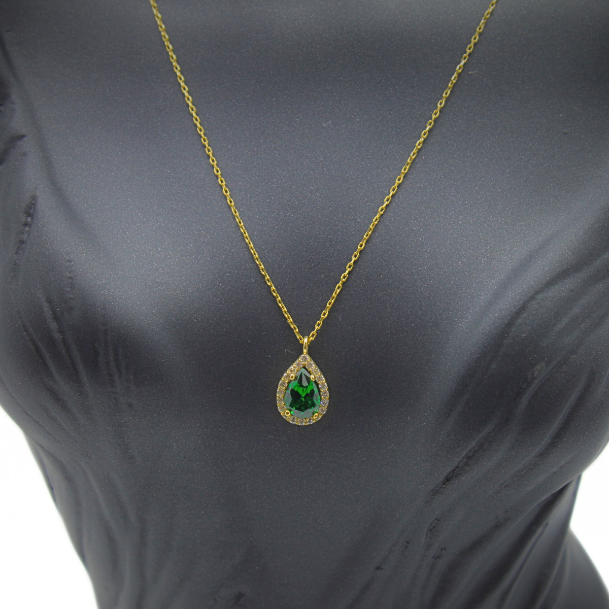 Yeşil Damla Taşlı Kolye