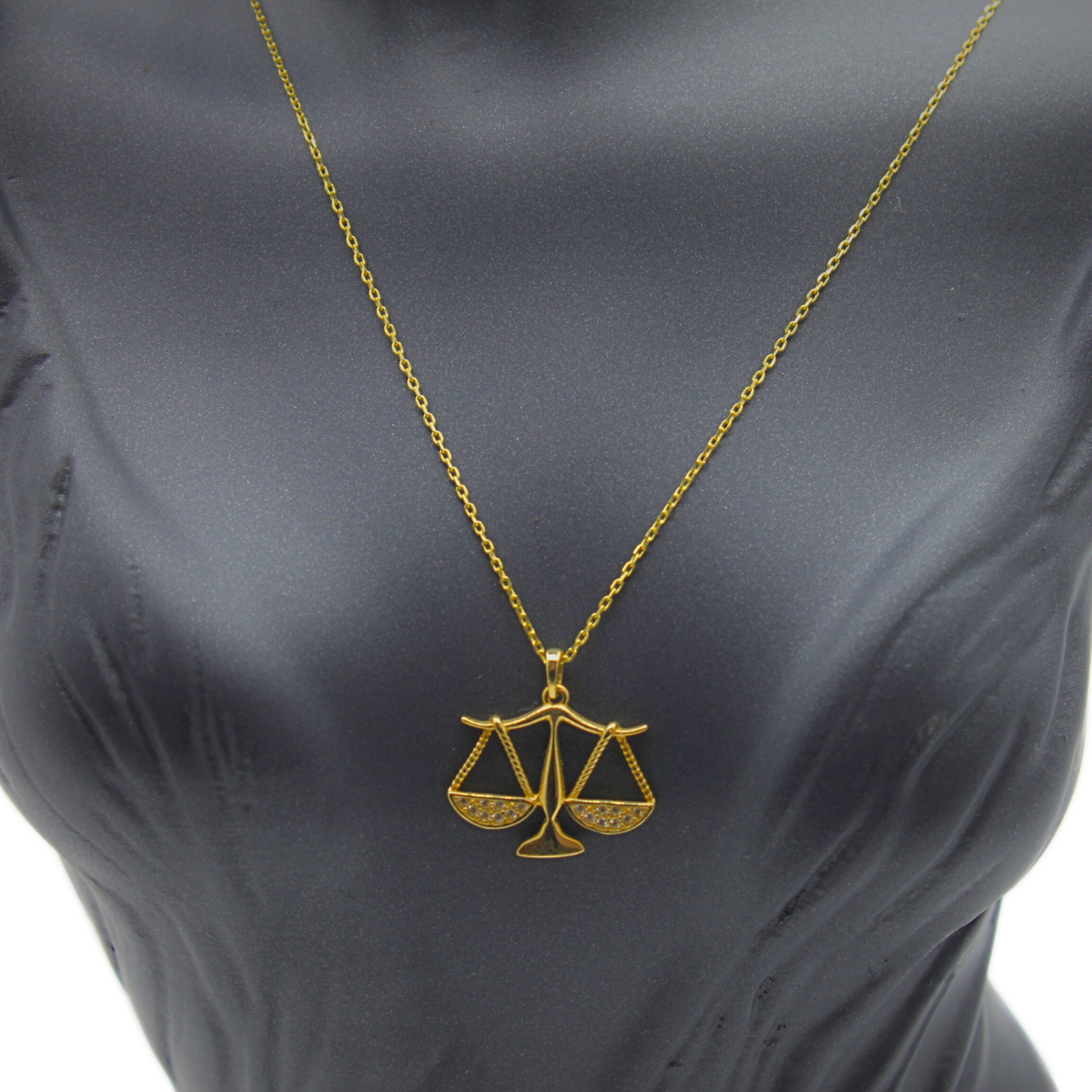 Taşlı Terazi Kolye