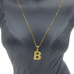 B Harfli Kolye Ucu